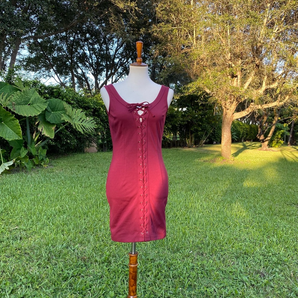 GUESS Lace Up Bodycon Cocktail Burgundy/Maroon Dress Size M
